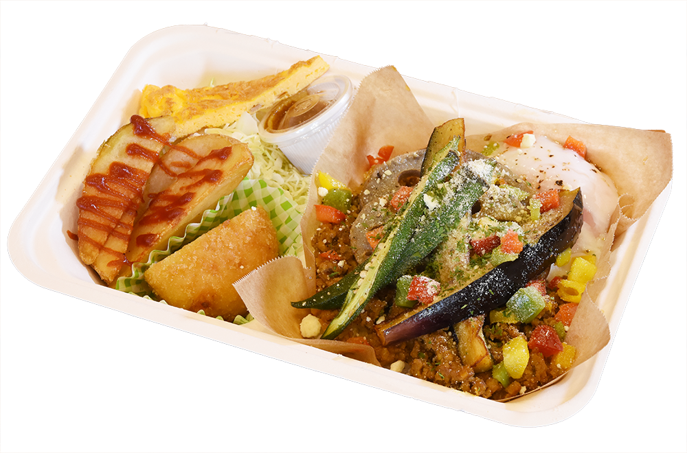 揚げ野菜と温泉卵のドライカレー弁当